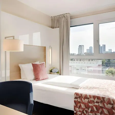 Otel Western Welcome Frankfurt 4*